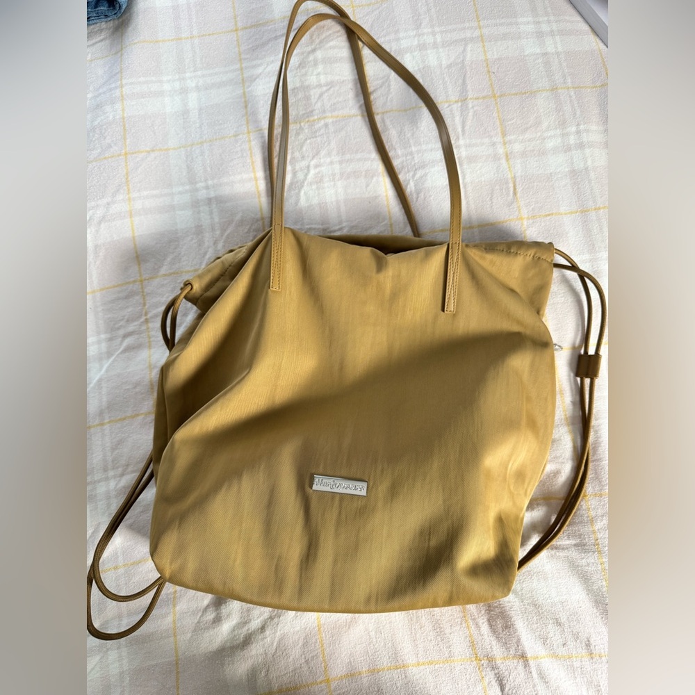 ThirtyYears tan tote